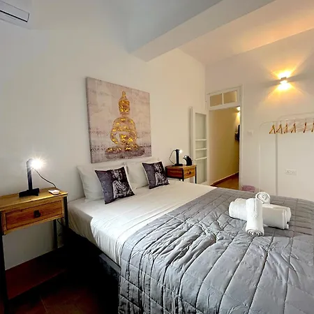 Queen Regina By Platform 357 Apartment Nikosia