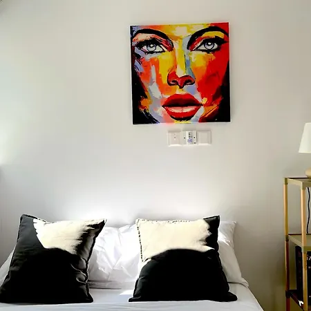 Queen Regina By Platform 357 Nikosia