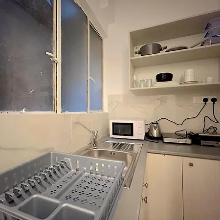 Queen Regina By Platform 357 * Nicosia