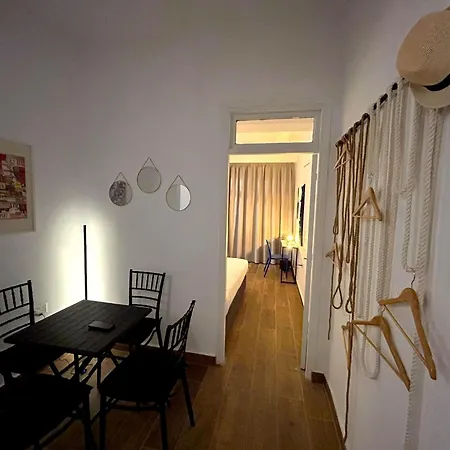 Queen Regina By Platform 357 Apartment Nicosia