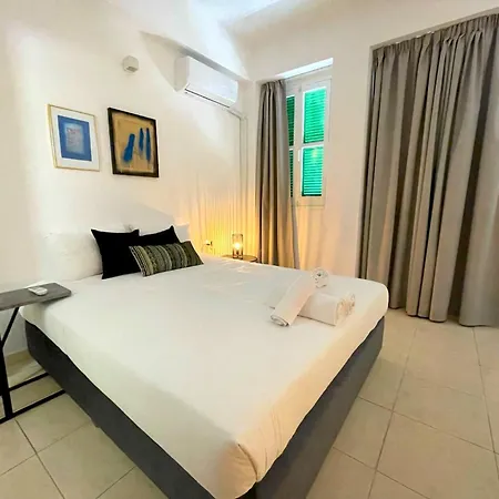 Queen Regina By Platform 357 Apartment Nicosia