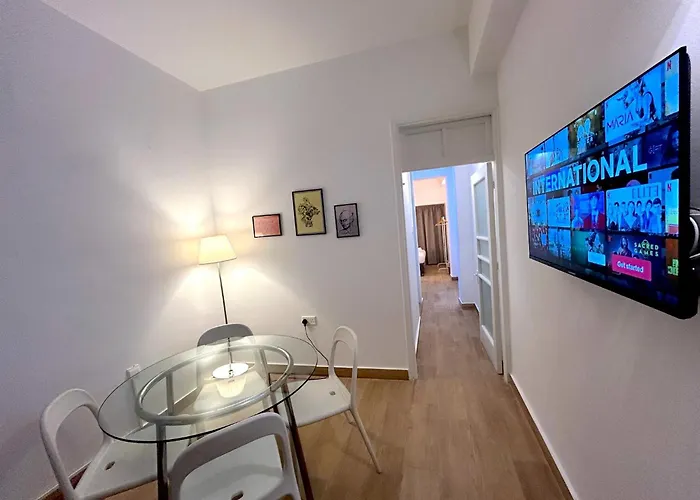 Queen Regina By Platform 357 Apartmán