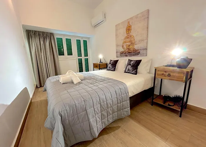 Queen Regina By Platform 357 Apartmán